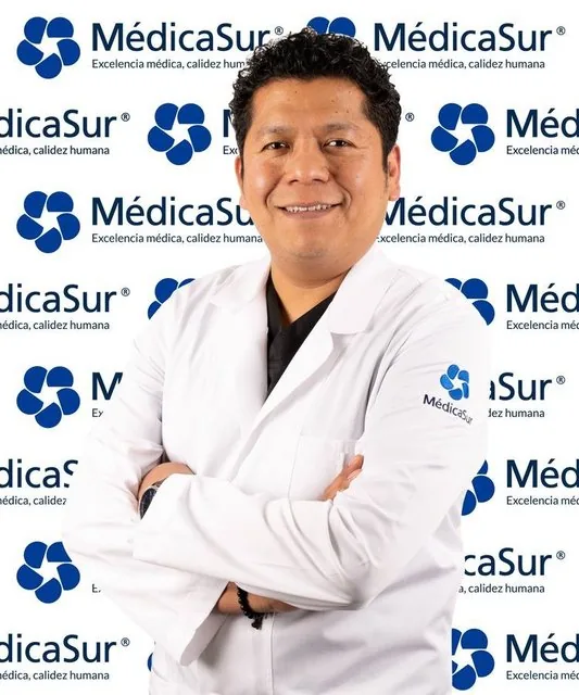 Dr. Neisser Morales Victoriano Médica Sur Copyright